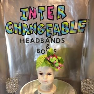 Infants and girls interchangeable headbands & bows